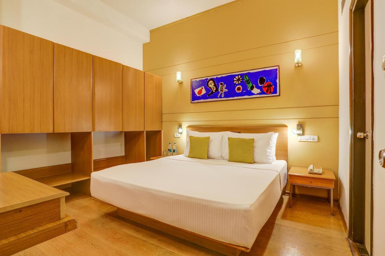 Lemon Tree Hotel, East Delhi Mall, Kaushambi Ghaziabad Exterior photo
