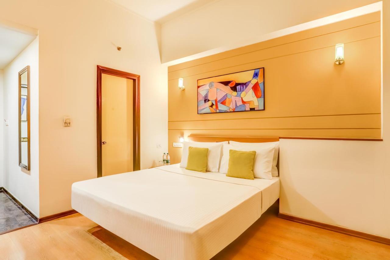 Lemon Tree Hotel, East Delhi Mall, Kaushambi Ghaziabad Exterior photo