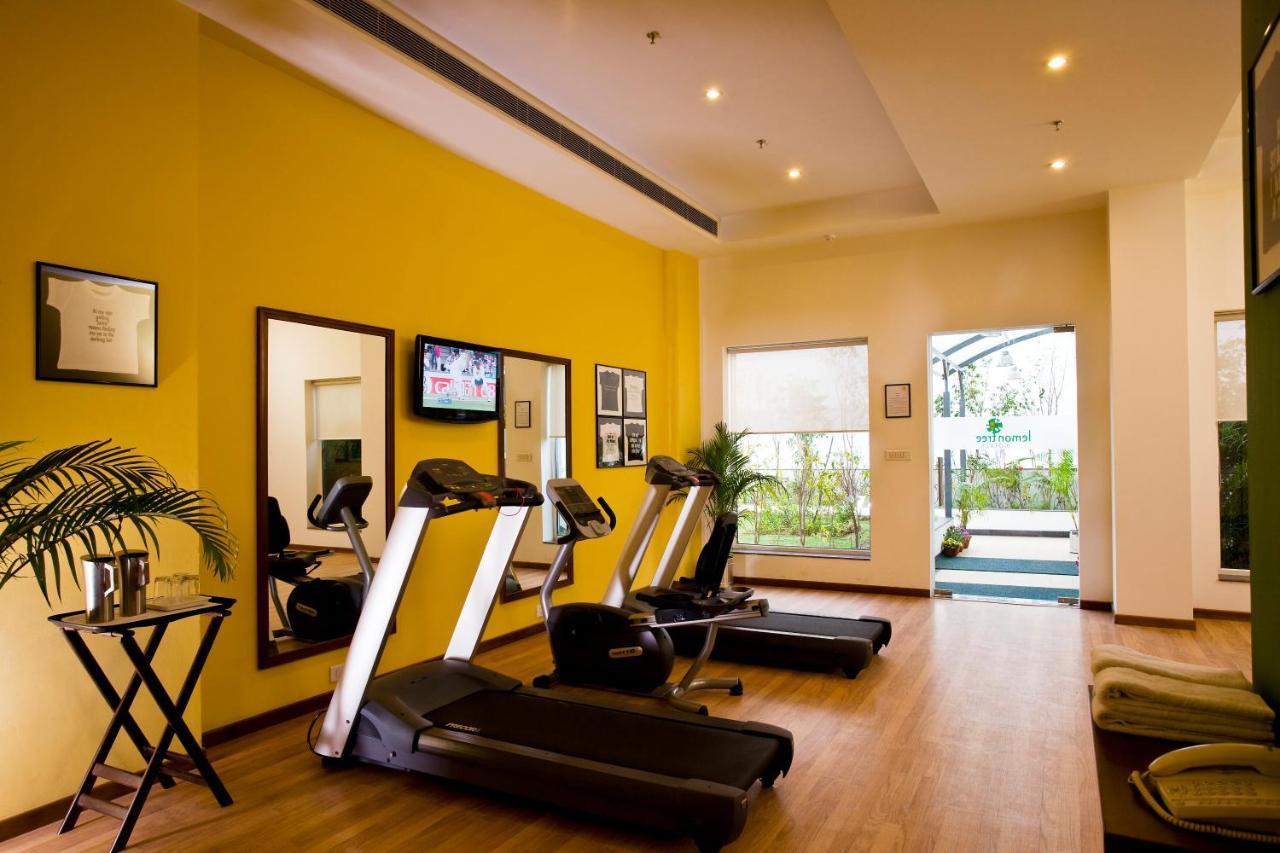 Lemon Tree Hotel, East Delhi Mall, Kaushambi Ghaziabad Exterior photo